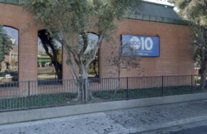 As armas foram demitidas no prédio do ABC10 em Sacramento, disse a polícia