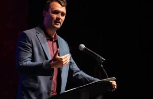 Após o assassinato de Charlie Kirk, o funcionário está estudando o trabalho livre e sem trabalho