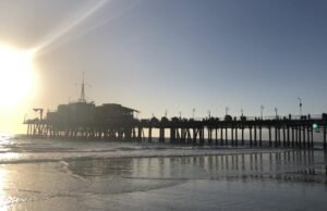 Santa Monica enfrenta perigos financeiros, em parte, em desgraça sexual