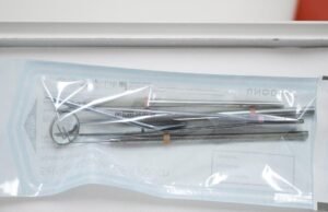 Piadas ‘dentista de maga’ na armadilha de pacientes liberais viajam