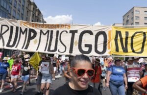 Milhares de protestos por ‘DC livre’ da quarta semana do controle federal de Washington