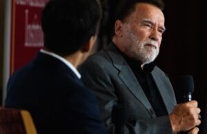 Ele está de volta! Schwarzenegger pretende parar de gerrymandering novamente na Califórnia