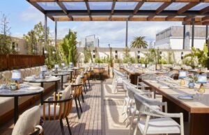 Neoologo repentino fechou de repente os membros do clube de LA em LA