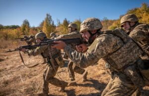 A fronteira da mãe da Ucrânia aumenta porque a Rússia está longe da trama, diz o principal comandante