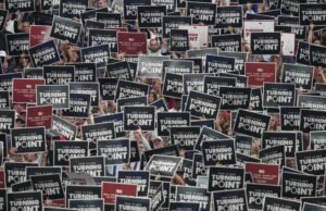 O amigo de Charlie Kirk elogiou a elogiar a fé do conservador conservador