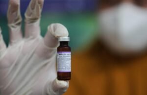 Halal, suspeito, dirigindo uma vacinação se a Indonésia estiver lutando fora da explosão