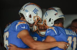 A equipe especial do carregador está em um vínculo que é mais do que gridiron