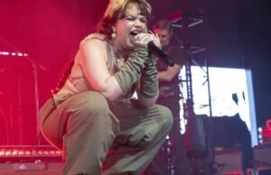 Lola Young Cancels Tour, ação para ‘anterior’