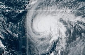 O clima tropical no Atlântico é a criação de um Caribe e ameaça o sudeste dos Estados Unidos