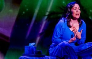 ‘I Am Roxie’ Revisão: Roxana Ortega no Solo Solo ROVA Playhouse