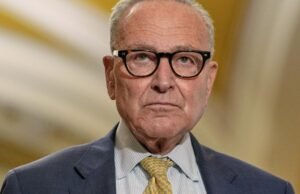 O fechamento alerta o schumer sem aceitar as demandas de saúde da república