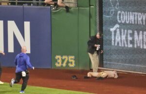 Fãs que caíram do jogo dos piratas: ‘Eu não sei que sou’