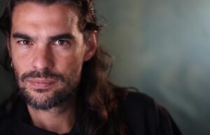 Dançando em direção à desigualdade de ‘Sirât’, o diretor de Oliver Laxe chegou