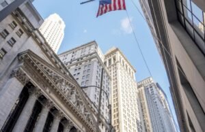 O estoque contém mais registros porque o protesto que não se move em Wall Street está sempre girando