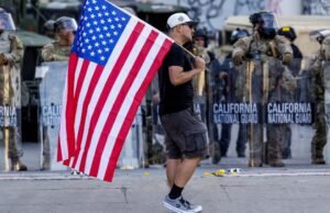 A propagação dos soldados militares de Los Angeles é ilegal