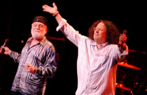 Mark Volman, o co-um fundador da Tartles e “Feliz com ‘The Music’ no músico, morreu com 78