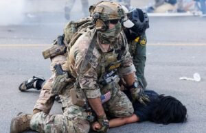 A estratégia agressiva do imigrante federal cria violência e tensão em Chicago