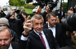 O bilhão tcheco Andrej Babis diz que a eleição geral, o governo minoritário com apoio remoto