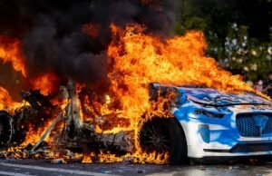 O supervisor do DHS para participar do Super Bowl, como você faz com a controvérsia devido à remoção da estratégia do gelo