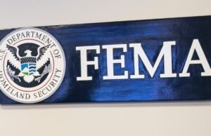 Soma FEMA protesta contra a agência em manifestação de solidariedade