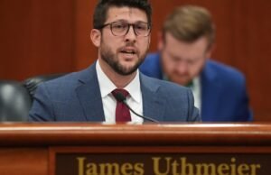 O homem da Flórida foi acusado de estar envolvido na lei de migração