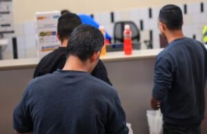 Guatemala recebe primeiro voo de imigrantes dos Estados Unidos com cidadãos de outros países