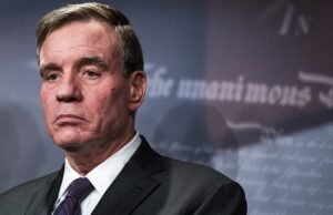 O senador Mark Warner Chinese, chamado para Jay Jones sair da corrida AG com controvérsia