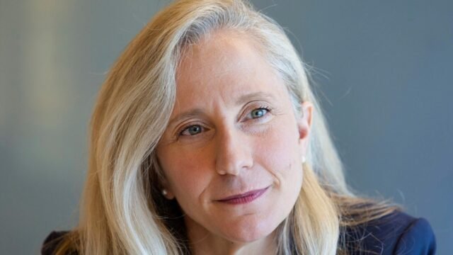 Spanberger-supports-Democrats-push-to-redraw-congressional-districts-in-Virginia.com2F3f2Fcf2F18395b.jpeg