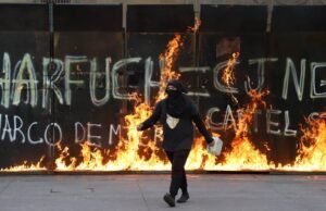 2 de março de março no CDMX Live: os manifestantes começam a se concentrar em Zocalo