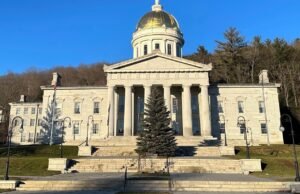 O senador de Vermont denunciou o envolvimento de grupos racistas
