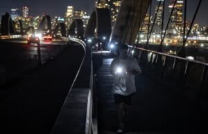 Este laignark foi saudado como ‘luz clara’. Ladrão de metal fica escuro e invisível