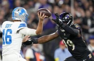 Chargers pegam o Raven fora do linebacker Odafe dever