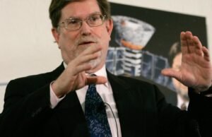 Nobel Lautae George Smoot, que mostrou a vinda de todos na UC Berkeley, morta em 80