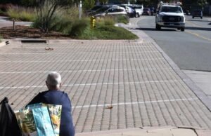 Agravando o risco de incêndio, Malibu quer prender moradores de rua que se recusam a parar de acampar ilegalmente