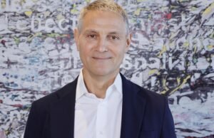 Novo trabalho de Ari Emanuel expande Bilheteira de Teatro