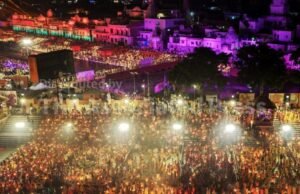 Milhões de indianos celebram o Diwali, um festival hindu