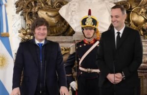 Reunião de gabinete na Casa Rosada: Milei e Adorni definem a nova fase do governo e apresentam Montoliva e Presti aos ministros