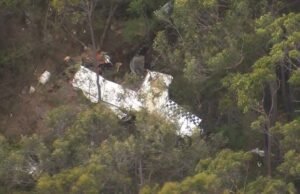 Dois aviões morreram em uma colisão aérea no sudoeste de Sydney
