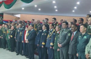 O Alto Comissário de Bangladesh na Índia presta homenagem às forças armadas de 1971