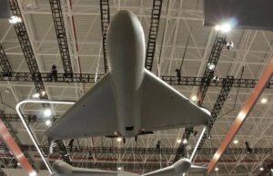 China revela 300 aviões-bomba suicidas com capacidade de ataque de longo alcance no Zhuhai Air Show 2024