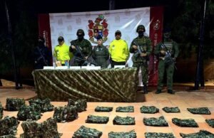 Golpe ao Clã del Golfo em Magdalena Medio: O exército registrou a guerra e a comunicação utilizada na formação