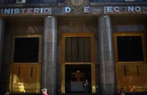 Superquarta-feira: O que está em jogo no leilão de dívida multibilionária e por que o plano do governo é importante