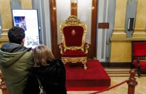 O Senado abre agora as suas portas para revelar os seus recantos escondidos: uma biblioteca neogótica e um trono do século XIX.