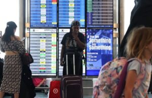 Mais de 1.000 voos foram cancelados e viagens atrasadas em todo o país