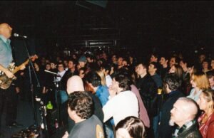 Spaceland orbita de volta ao apogeu musical