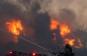 Citando incêndios florestais, Lafd solicita aumento de 15% no orçamento