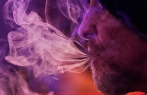 Eles dependiam de drogas para passar o dia. Mas o dia não estaria completo sem ele