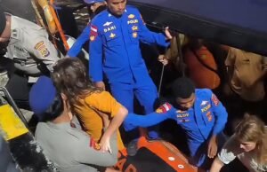 Família espanhola desaparecida após naufrágio de barco turístico na Indonésia: um casal e seus dois filhos