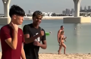 Lamine Yamal participou de um jogo na praia de Dubai antes do Globe Soccer Awards