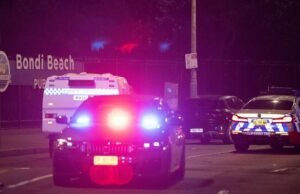 Albanese elogia Ahmed al Ahmed, o herói, que derrotou um dos agressores na praia de Sydney